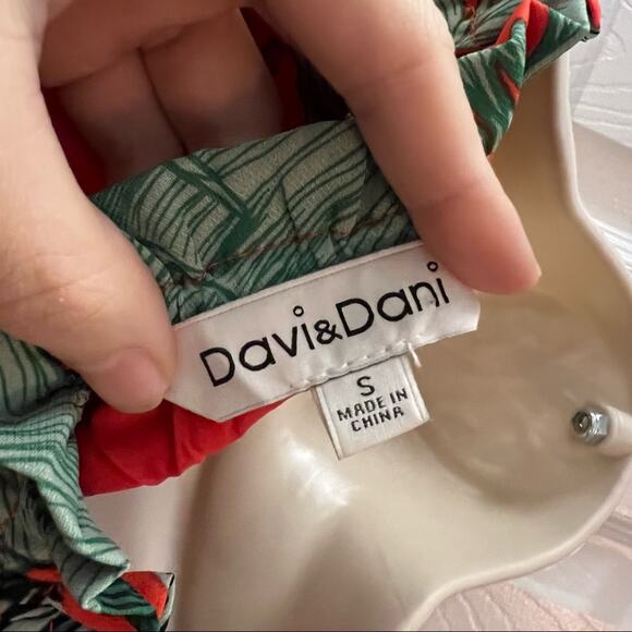 Davi & Dani Tropical Print Off Shoulder Lined Dress With Side Pockets Size S - Picture 8 of 9